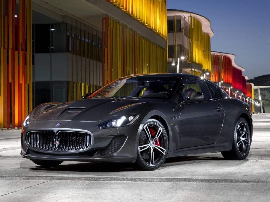 Maserati GranTurismo MC Stradale 2013 года  (фото 7 из 18)